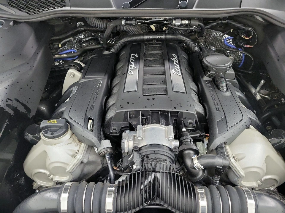 2015 Porsche 958 Cayenne Turbo - Image 22 of 26