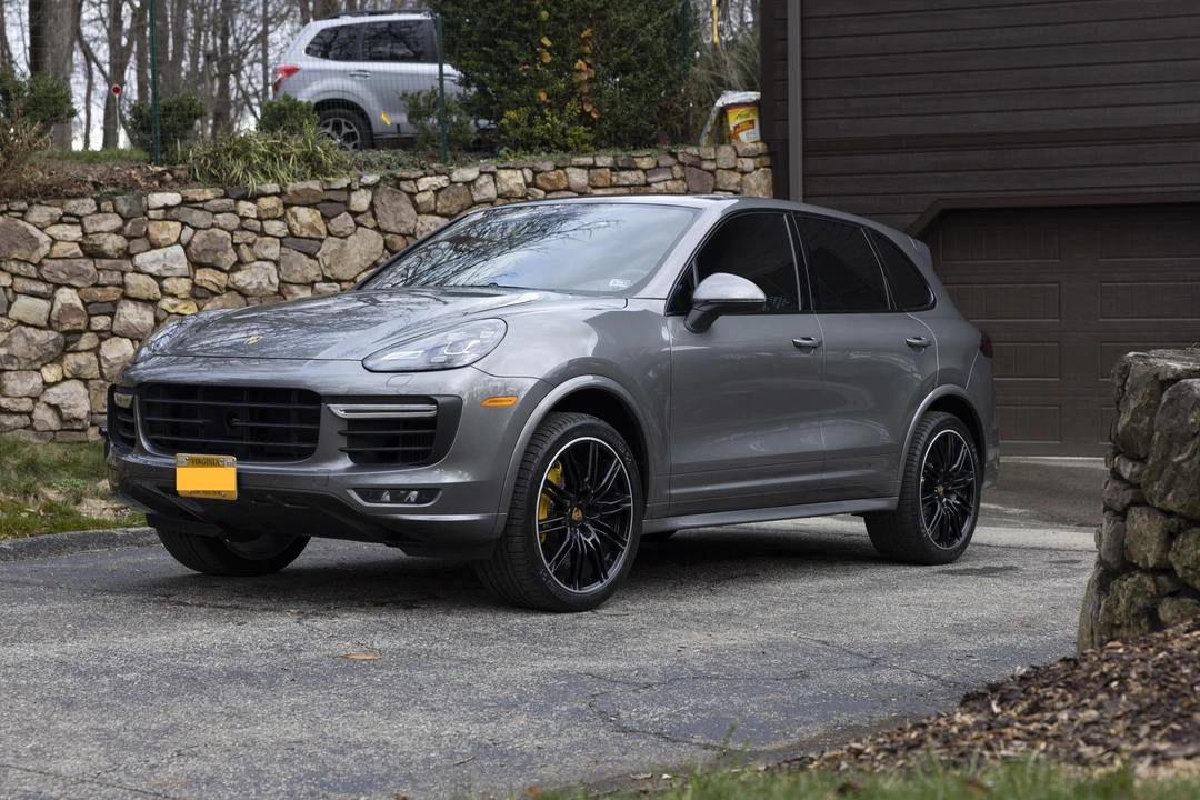 2015 Porsche 958 Cayenne Turbo - Image 9 of 31