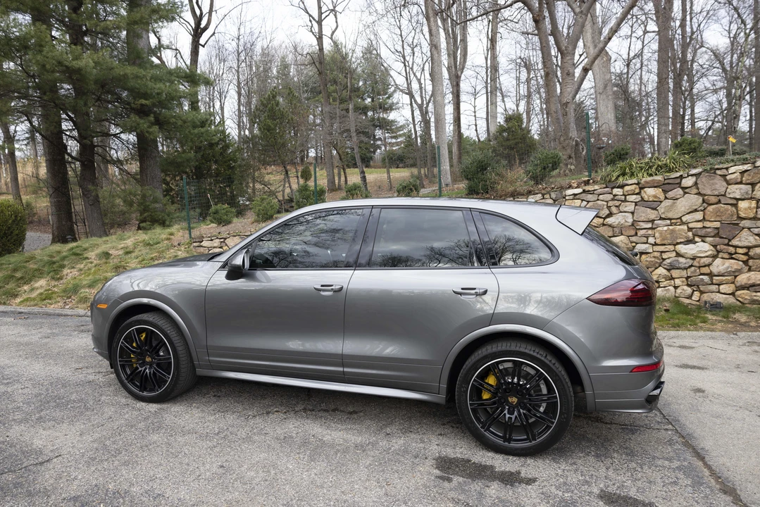 2015 Porsche 958 Cayenne Turbo - Image 11 of 31