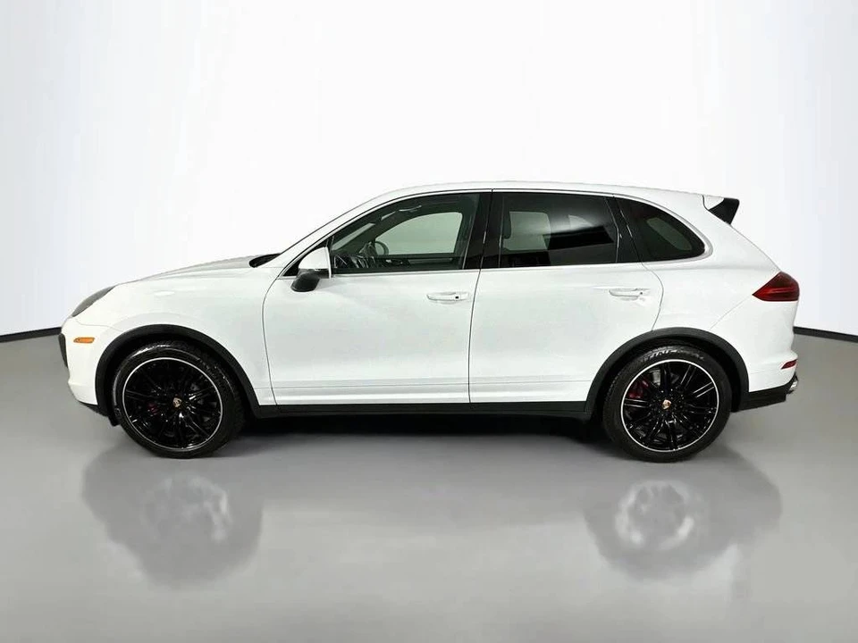2015 Porsche 958 Cayenne Turbo - Image 2 of 5