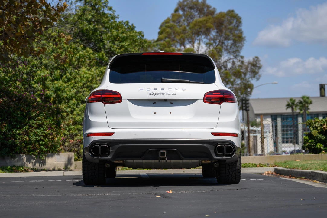2015 Porsche 958 Cayenne Turbo - Image 8 of 31
