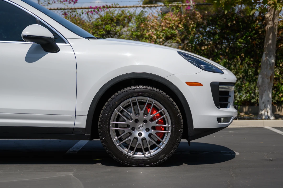 2015 Porsche 958 Cayenne Turbo - Image 30 of 31