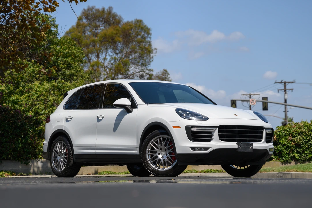 2015 Porsche 958 Cayenne Turbo - Image 3 of 31