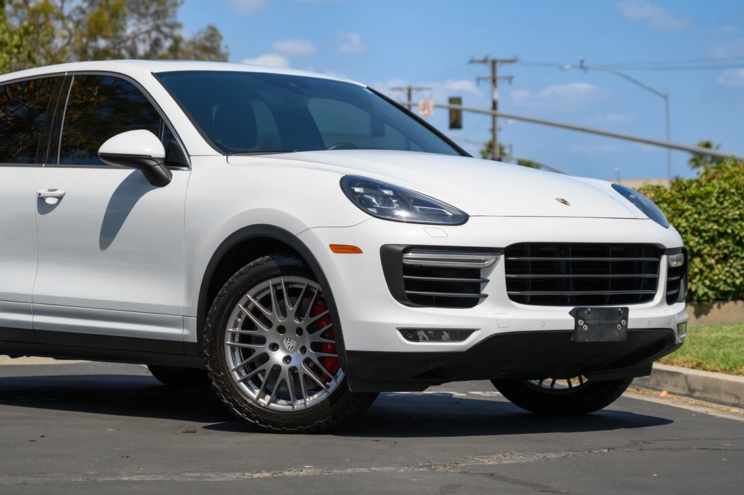 2015 Porsche 958 Cayenne Turbo - Image 28 of 31