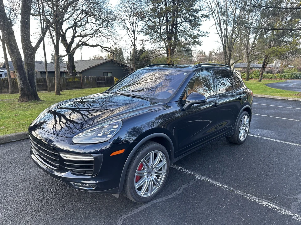 2015 Porsche 958 Cayenne Turbo - Image 12 of 31
