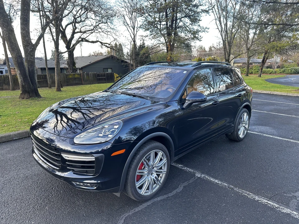2015 Porsche 958 Cayenne Turbo - Image 13 of 31