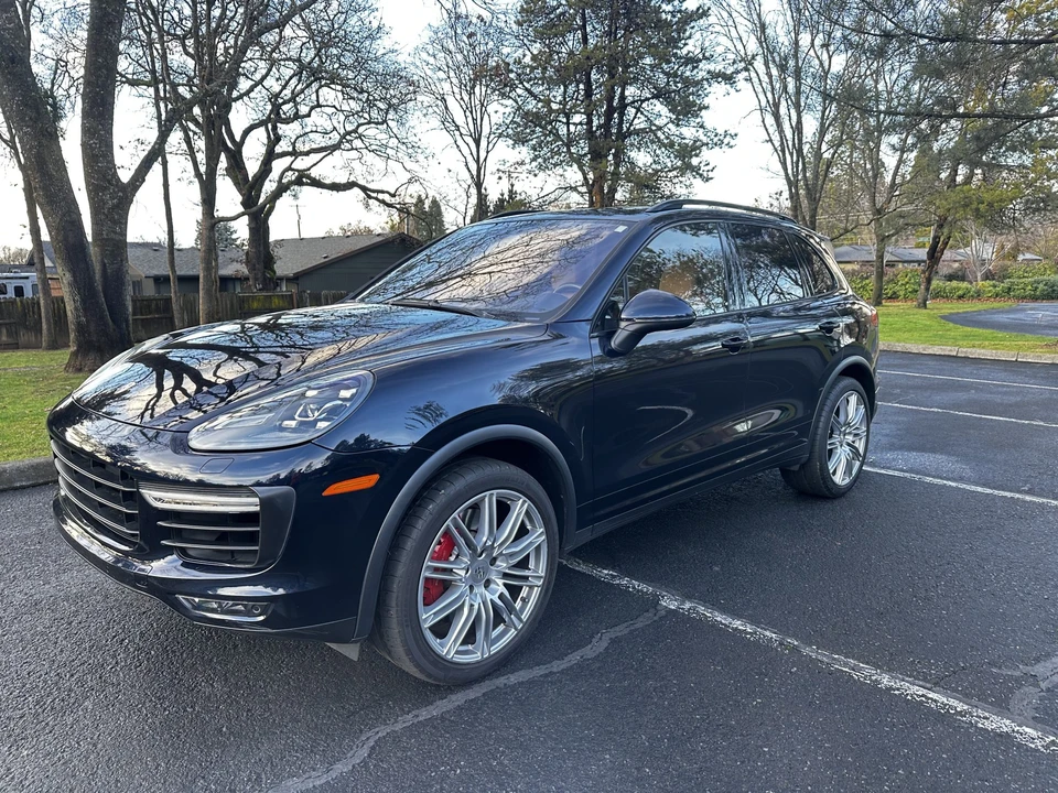 2015 Porsche 958 Cayenne Turbo - Image 10 of 31