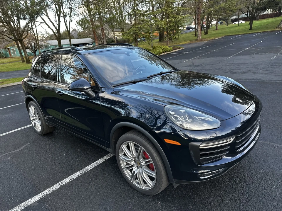 2015 Porsche 958 Cayenne Turbo - Image 25 of 31