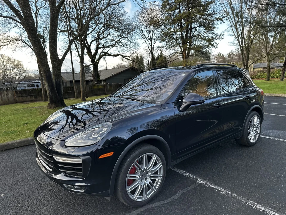 2015 Porsche 958 Cayenne Turbo - Image 9 of 31