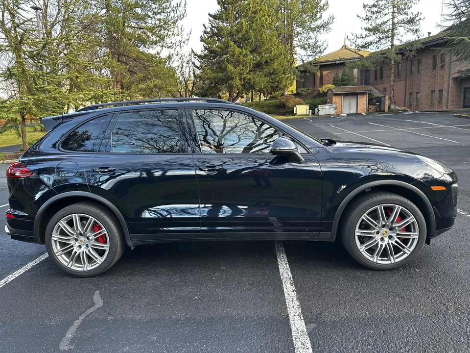 2015 Porsche 958 Cayenne Turbo - Image 28 of 31