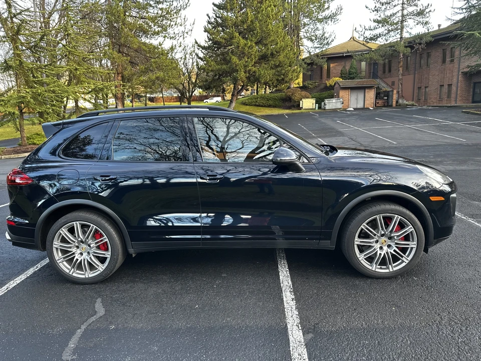 2015 Porsche 958 Cayenne Turbo - Image 29 of 31