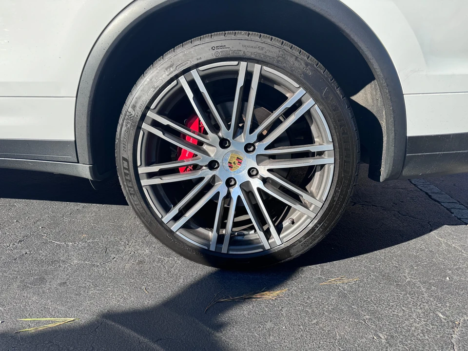 2015 Porsche 958 Cayenne Turbo - Image 20 of 31