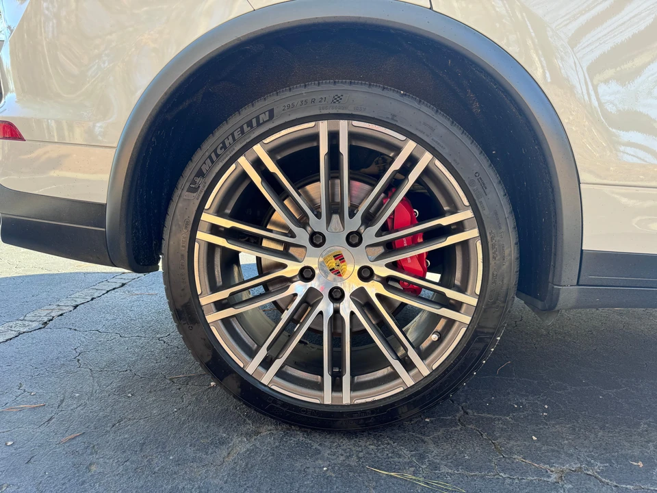 2015 Porsche 958 Cayenne Turbo - Image 21 of 31