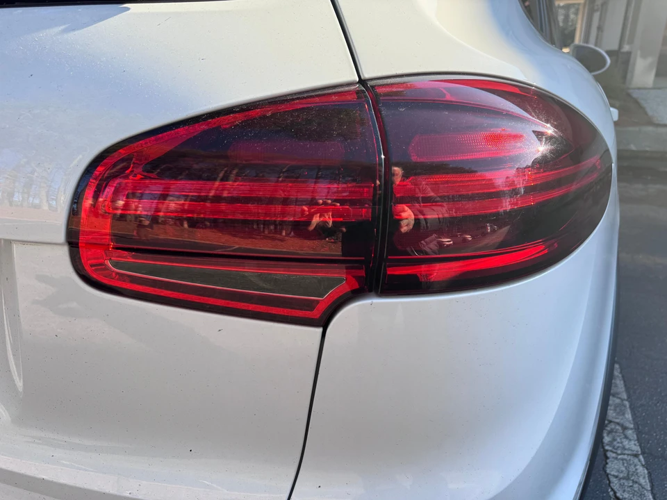 2015 Porsche 958 Cayenne Turbo - Image 16 of 31