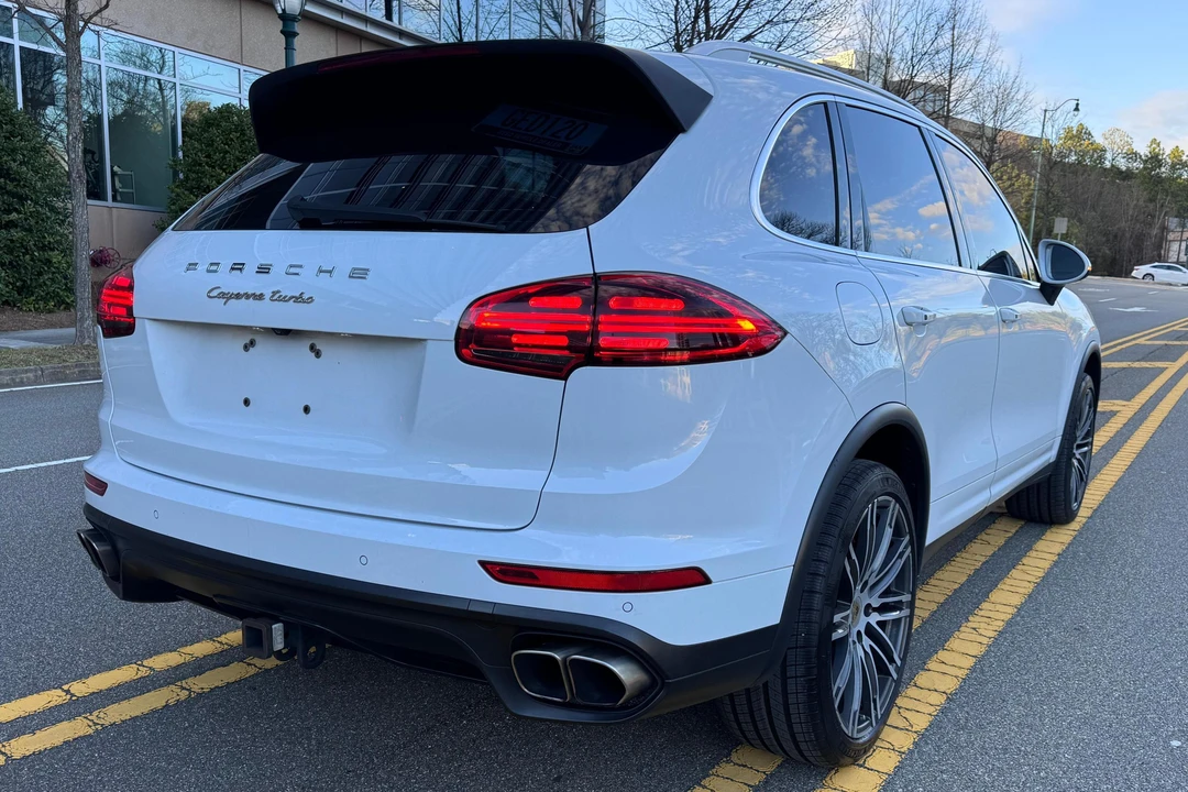2015 Porsche 958 Cayenne Turbo - Image 4 of 31