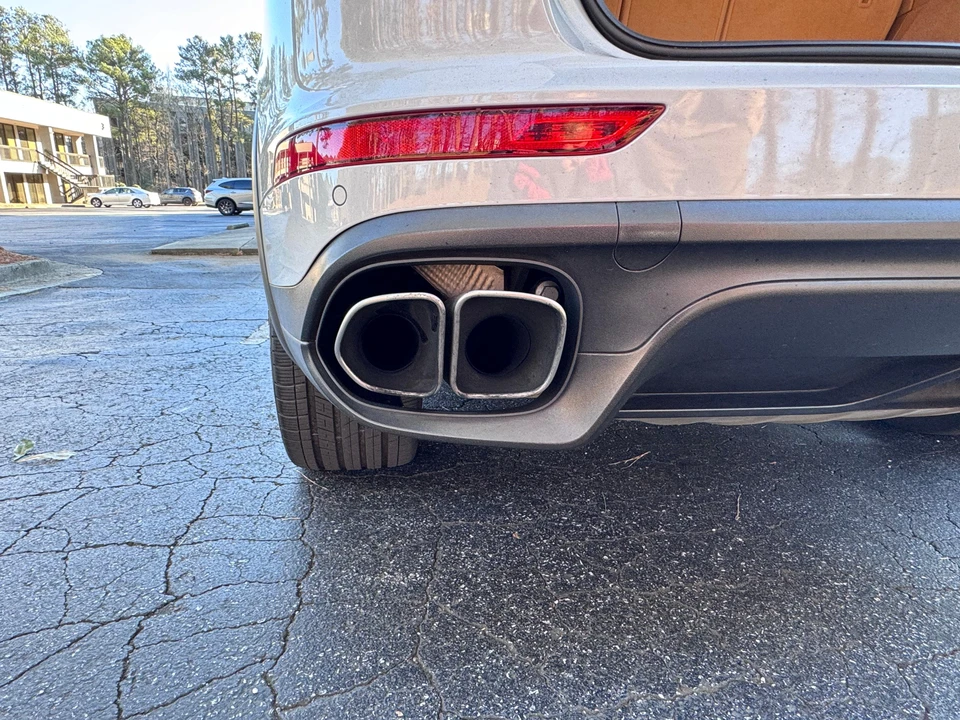 2015 Porsche 958 Cayenne Turbo - Image 14 of 31