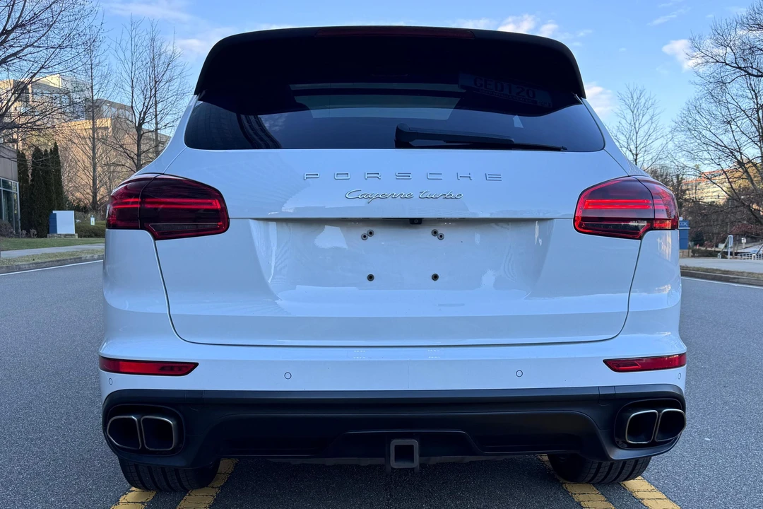 2015 Porsche 958 Cayenne Turbo - Image 5 of 31