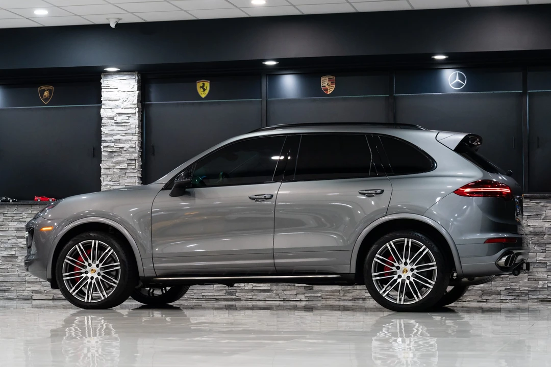 2015 Porsche 958 Cayenne Turbo - Image 21 of 31