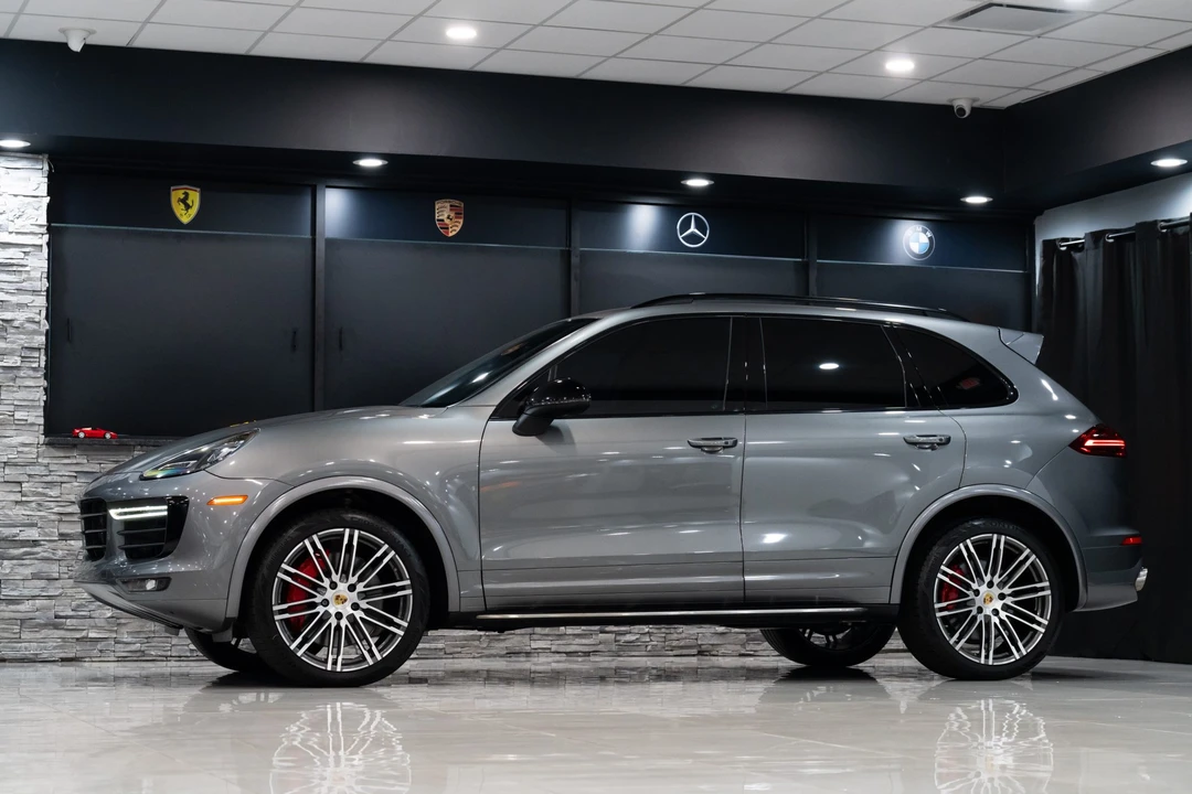 2015 Porsche 958 Cayenne Turbo - Image 16 of 31