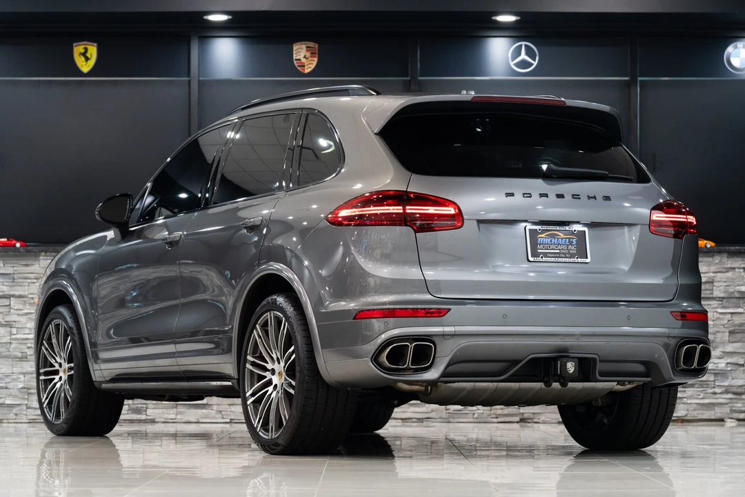 2015 Porsche 958 Cayenne Turbo - Image 28 of 31
