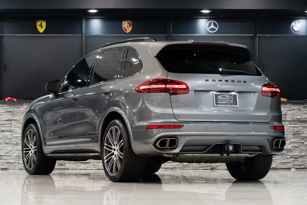 2015 Porsche 958 Cayenne Turbo - Image 26 of 31