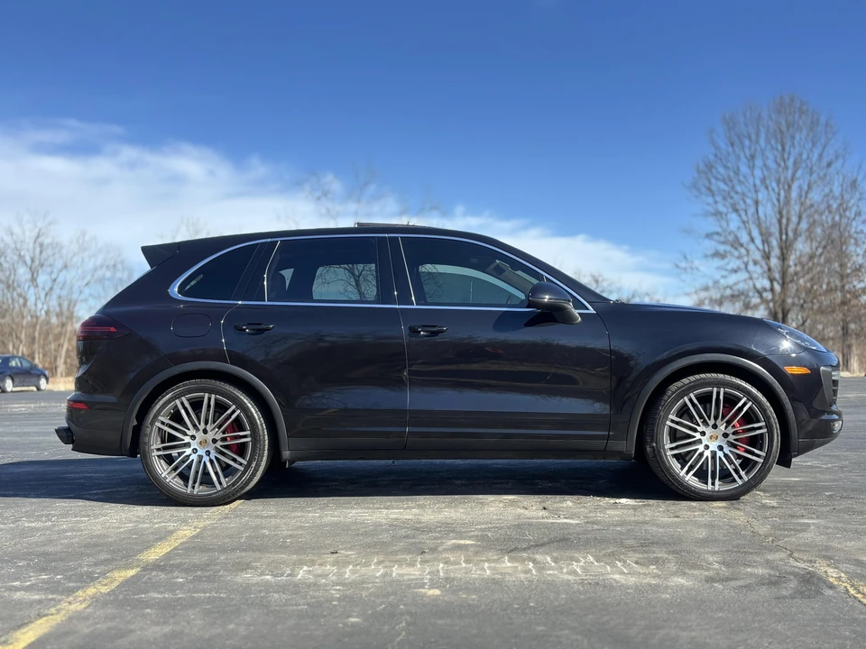 2015 Porsche 958 Cayenne Turbo - Image 13 of 31