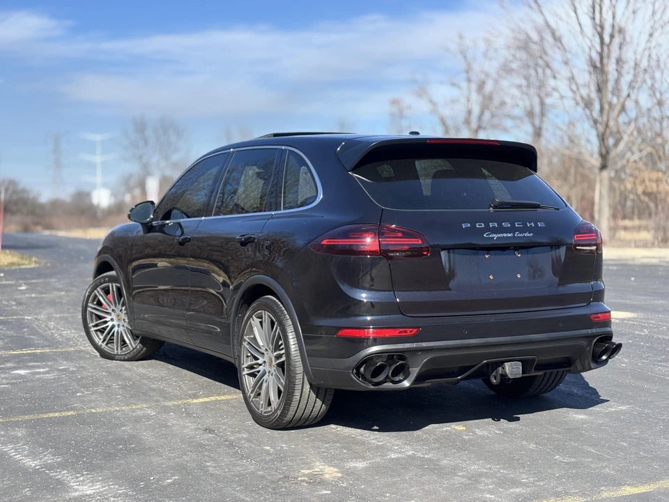 2015 Porsche 958 Cayenne Turbo - Image 9 of 31