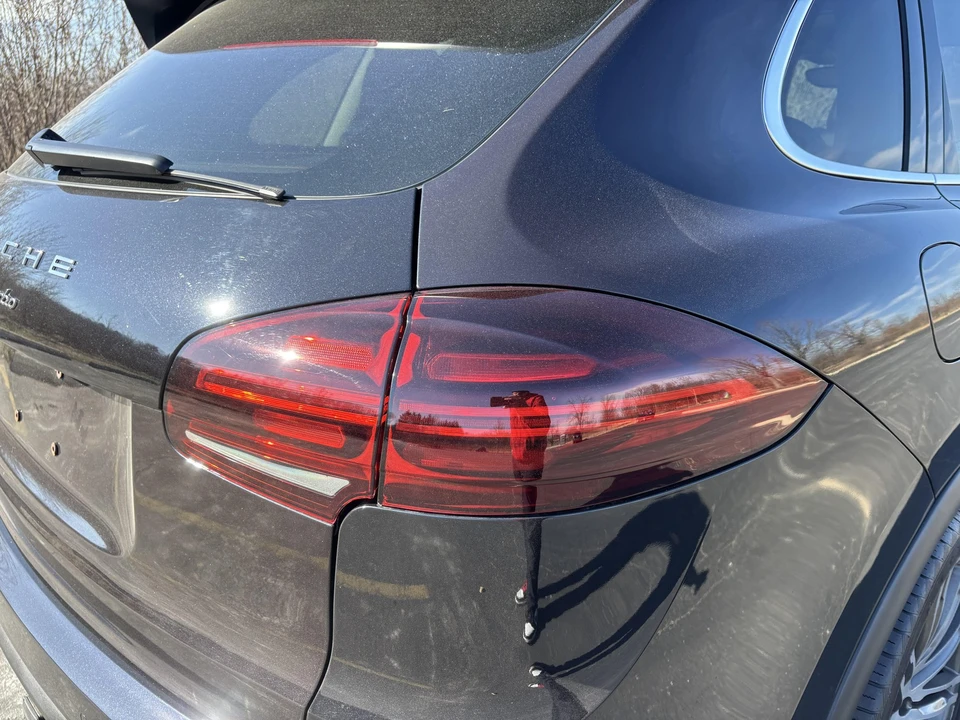2015 Porsche 958 Cayenne Turbo - Image 24 of 31