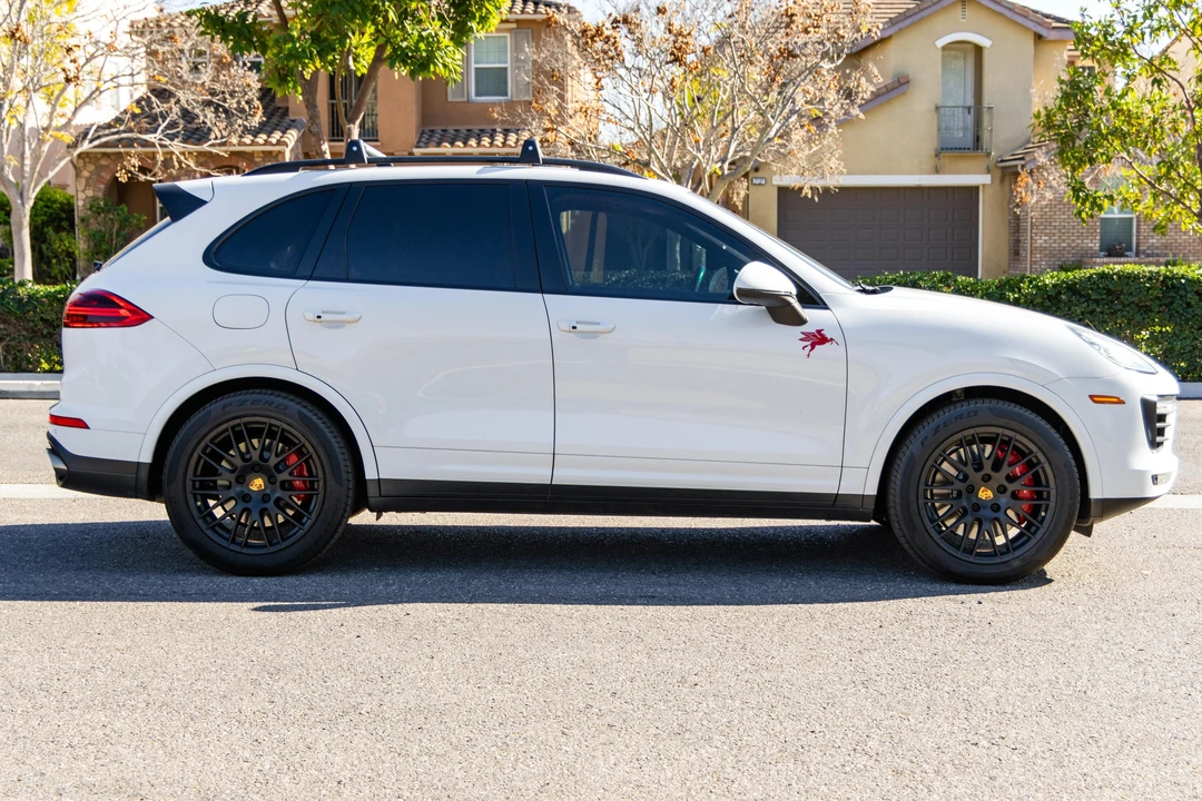 2015 Porsche 958 Cayenne Turbo - Image 9 of 31