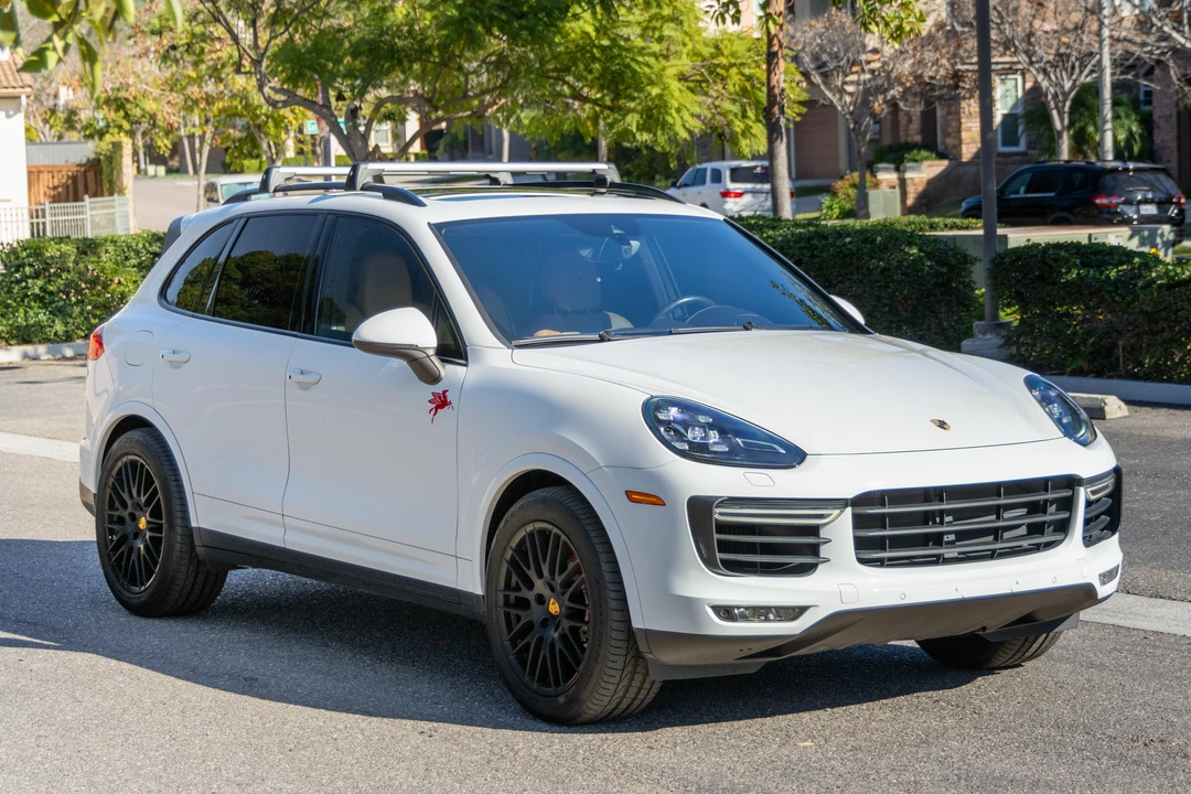 2015 Porsche 958 Cayenne Turbo - Image 10 of 31