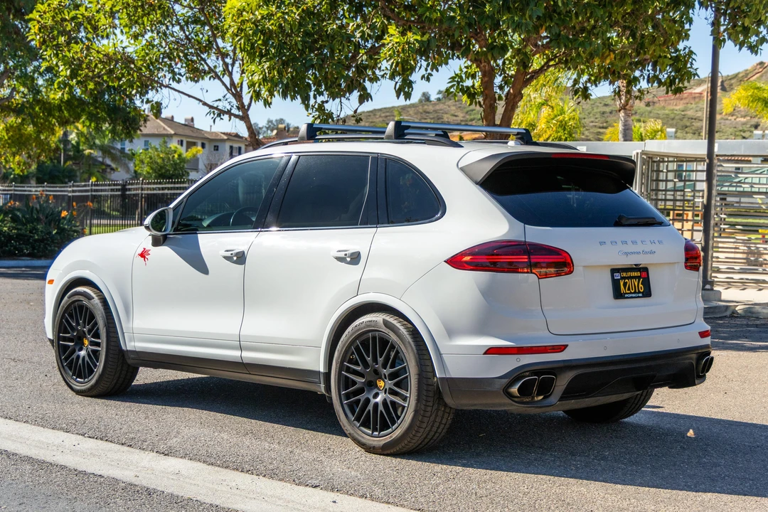2015 Porsche 958 Cayenne Turbo - Image 7 of 31