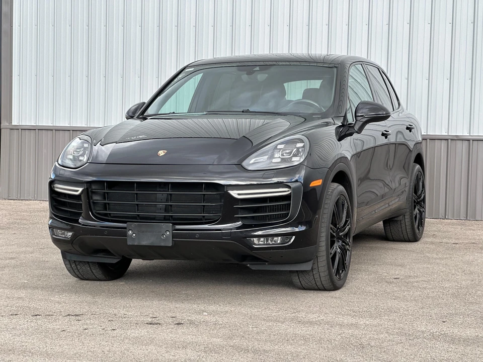 2015 Porsche 958 Cayenne Turbo - Image 11 of 31