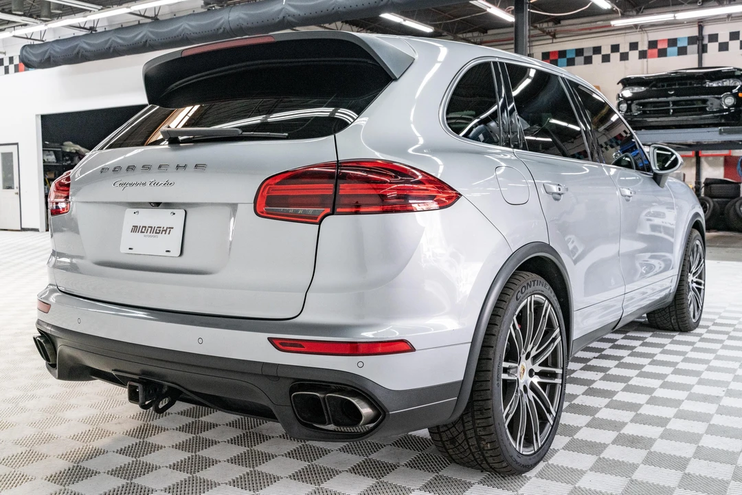 2015 Porsche 958 Cayenne Turbo - Image 4 of 31