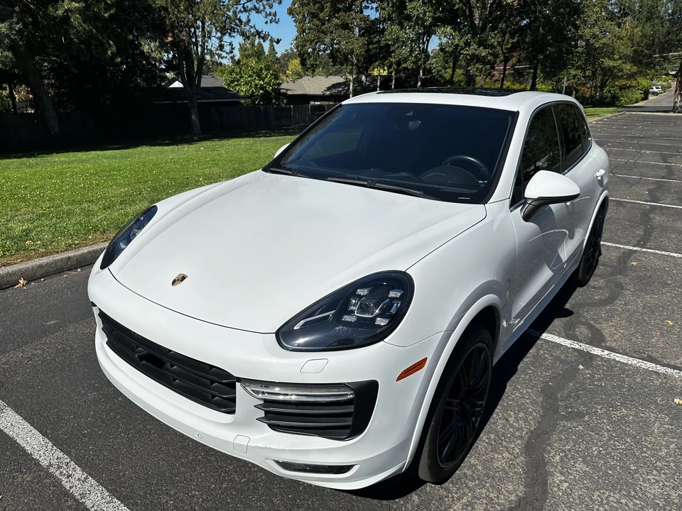 2015 Porsche 958 Cayenne Turbo - Image 3 of 31