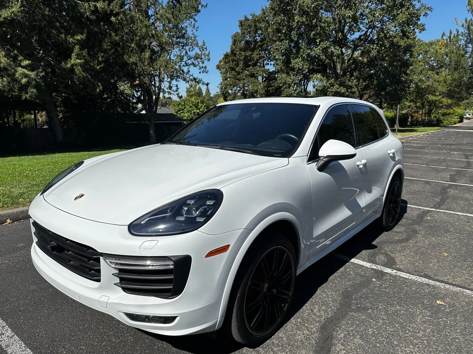 2015 Porsche 958 Cayenne Turbo - Image 4 of 31
