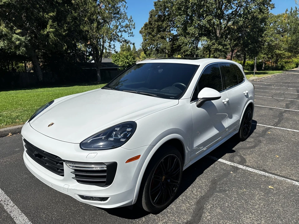 2015 Porsche 958 Cayenne Turbo - Image 5 of 31