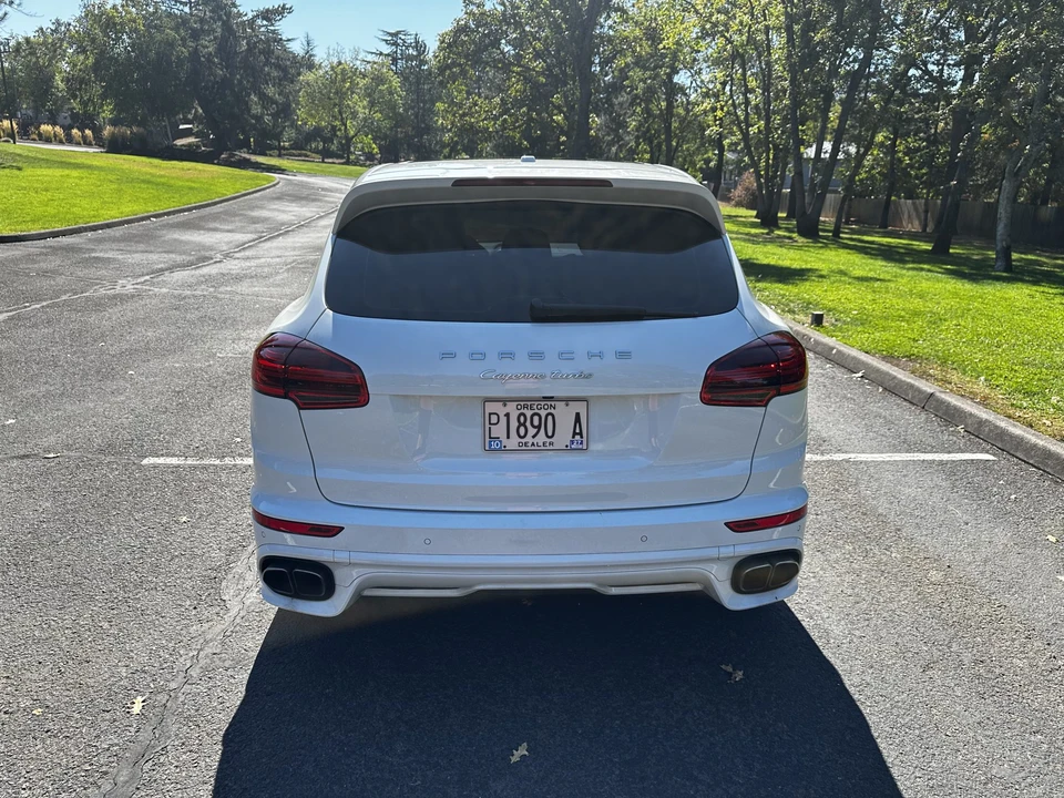 2015 Porsche 958 Cayenne Turbo - Image 29 of 31