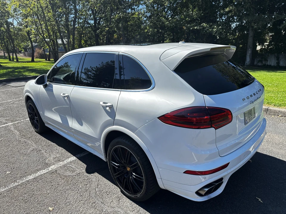 2015 Porsche 958 Cayenne Turbo - Image 27 of 31