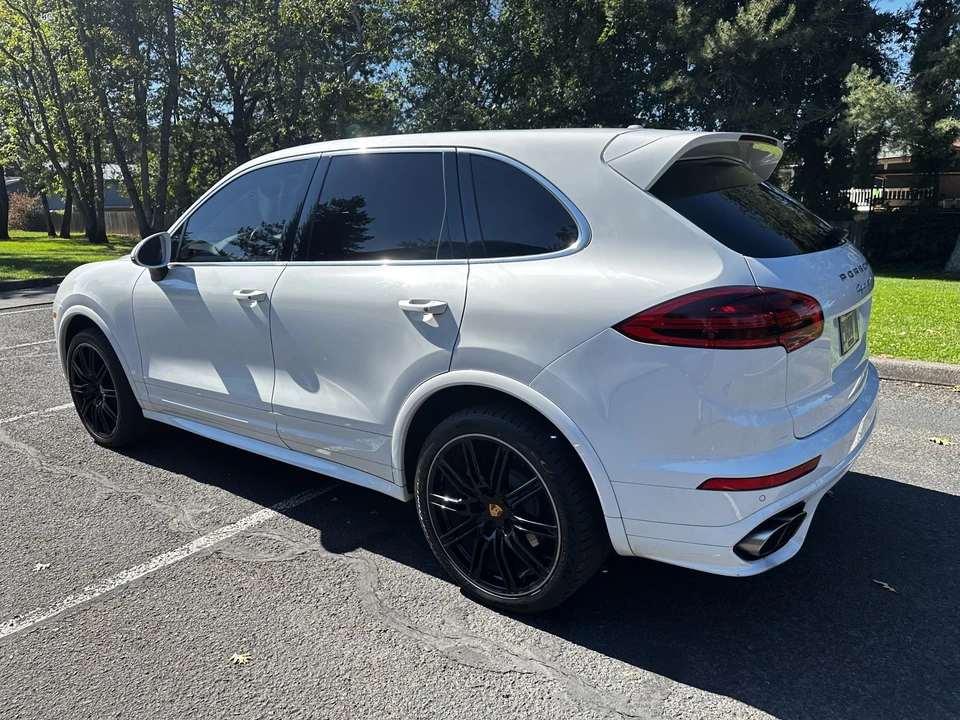 2015 Porsche 958 Cayenne Turbo - Image 23 of 31