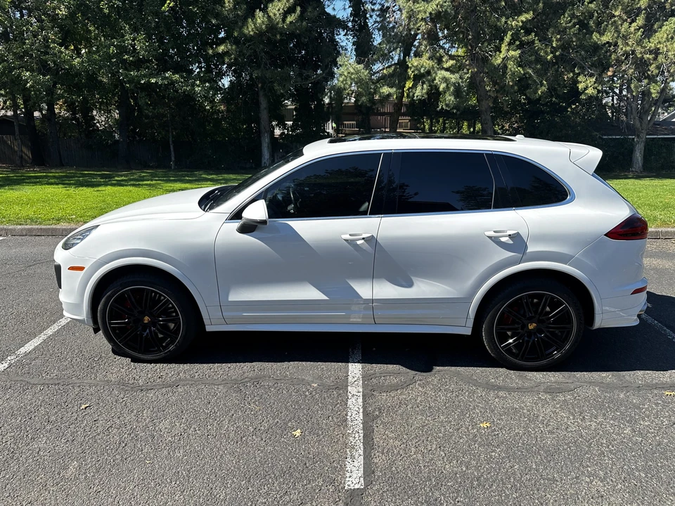 2015 Porsche 958 Cayenne Turbo - Image 17 of 31