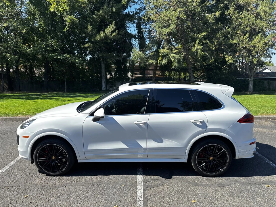 2015 Porsche 958 Cayenne Turbo - Image 16 of 31