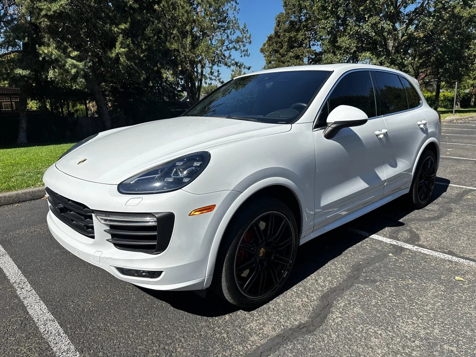 2015 Porsche 958 Cayenne Turbo - Image 11 of 31