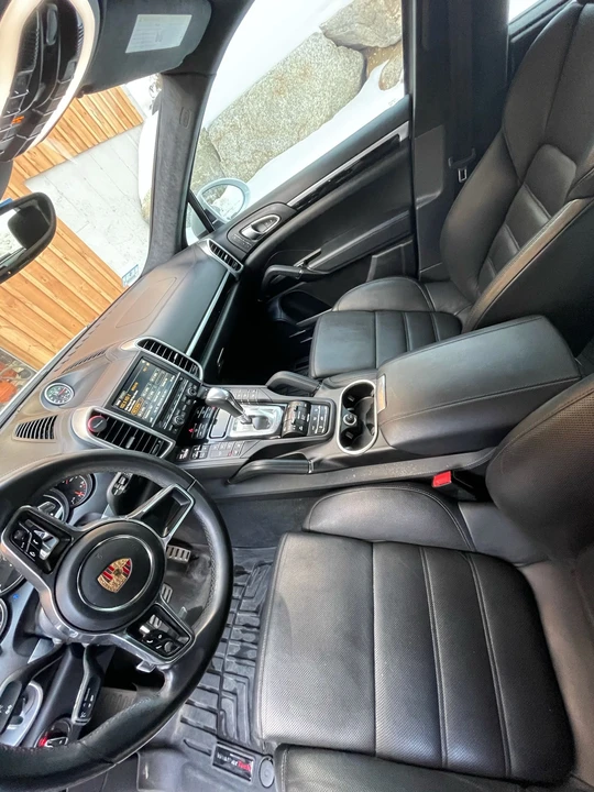2015 Porsche 958 Cayenne Turbo - Image 14 of 22
