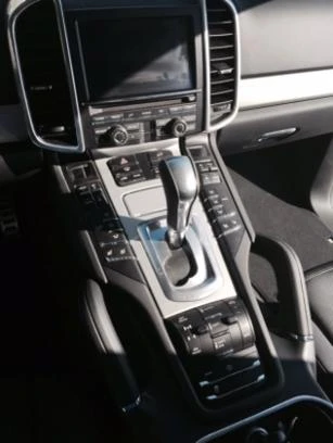 2015 Porsche 958 Cayenne Turbo - Image 9 of 9