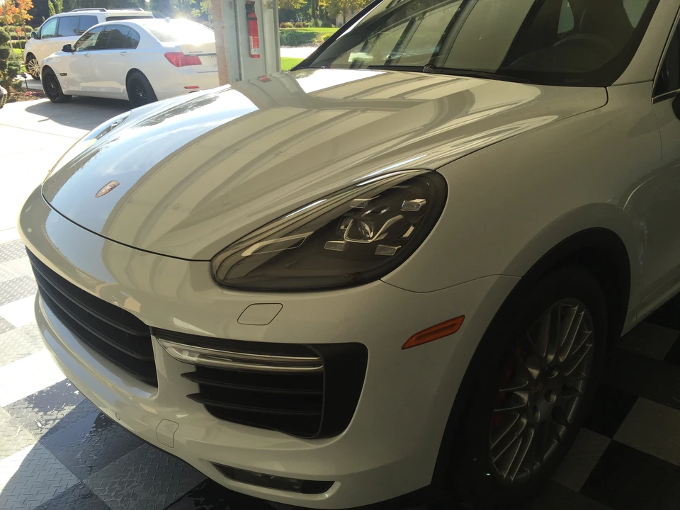 2015 Porsche 958 Cayenne Turbo - Image 6 of 9
