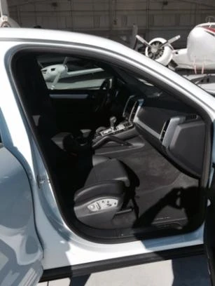 2015 Porsche 958 Cayenne Turbo - Image 7 of 9
