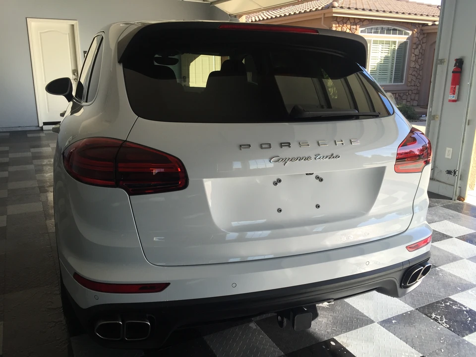 2015 Porsche 958 Cayenne Turbo - Image 4 of 9