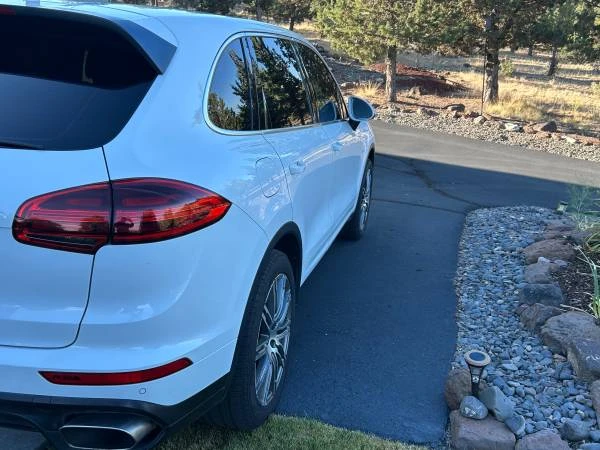 2015 Porsche 958 Cayenne Diesel - Image 2 of 9