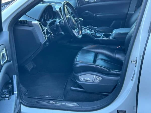 2015 Porsche 958 Cayenne Diesel - Image 8 of 9