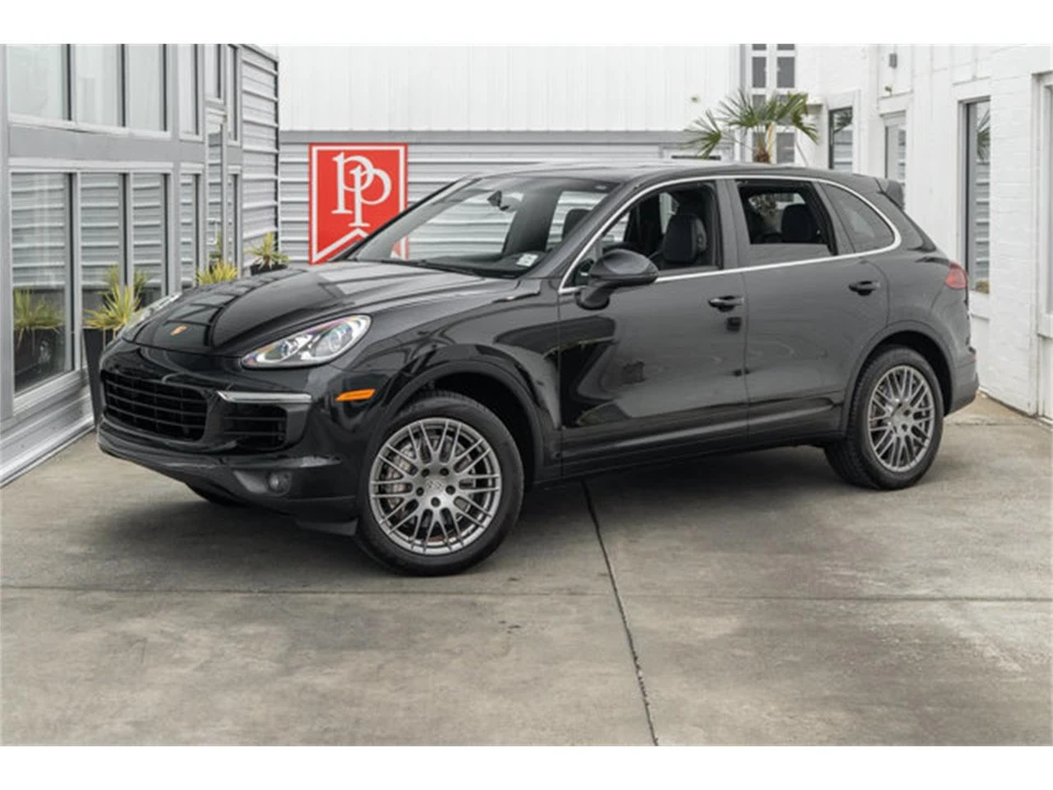 2015 Porsche 958 Cayenne - Image 2 of 12